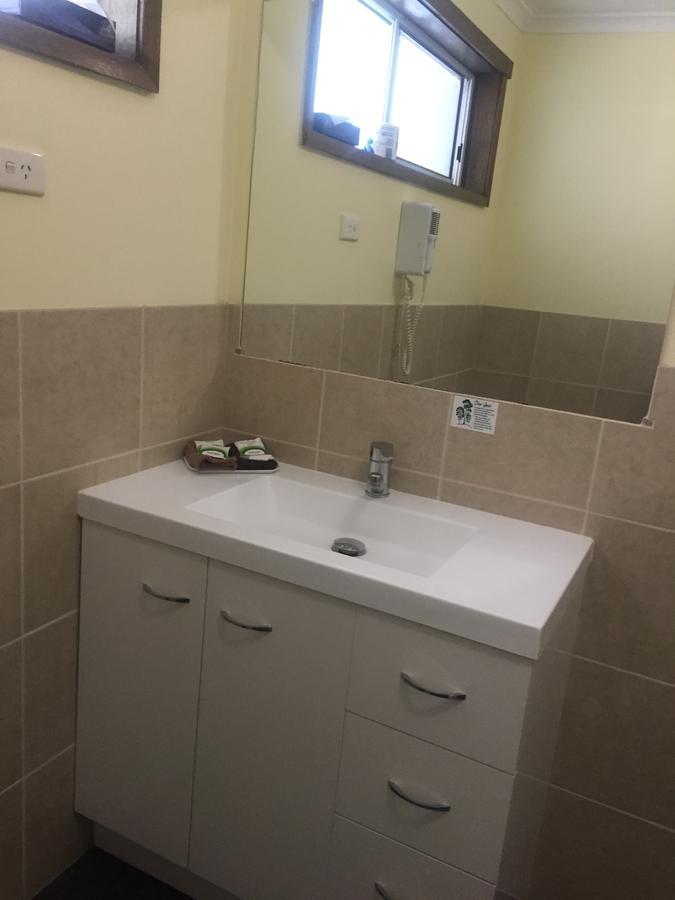 Cardigan Lodge Motel Ballarat Extérieur photo