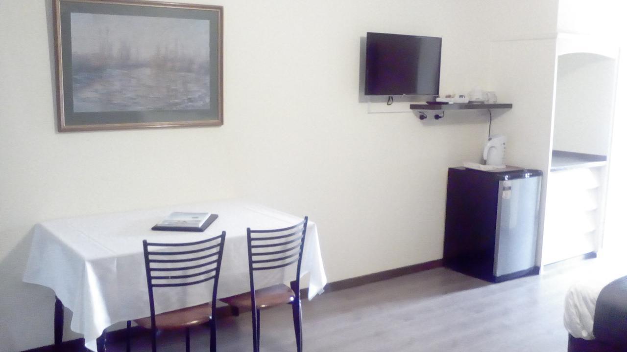 Cardigan Lodge Motel Ballarat Extérieur photo