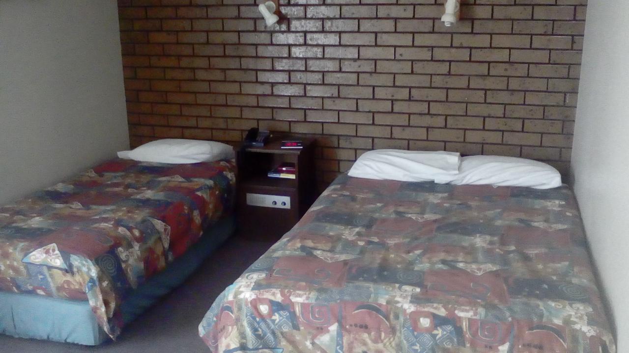 Cardigan Lodge Motel Ballarat Extérieur photo